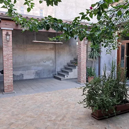 Al Cortile 公寓 Santa Maria di Licodia