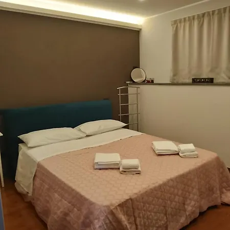 Al Cortile Apartment Santa Maria di Licodia